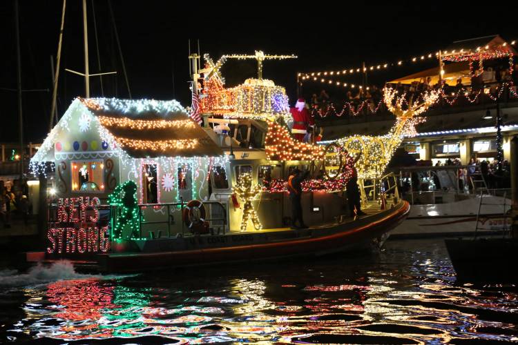 Schooner Wharf Bar Lighted Boat Parade Historic Key West Vacation Rentals